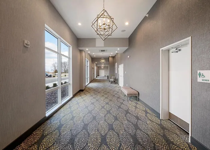 Hotel & Decatur-forsyth By Ihg Decatur